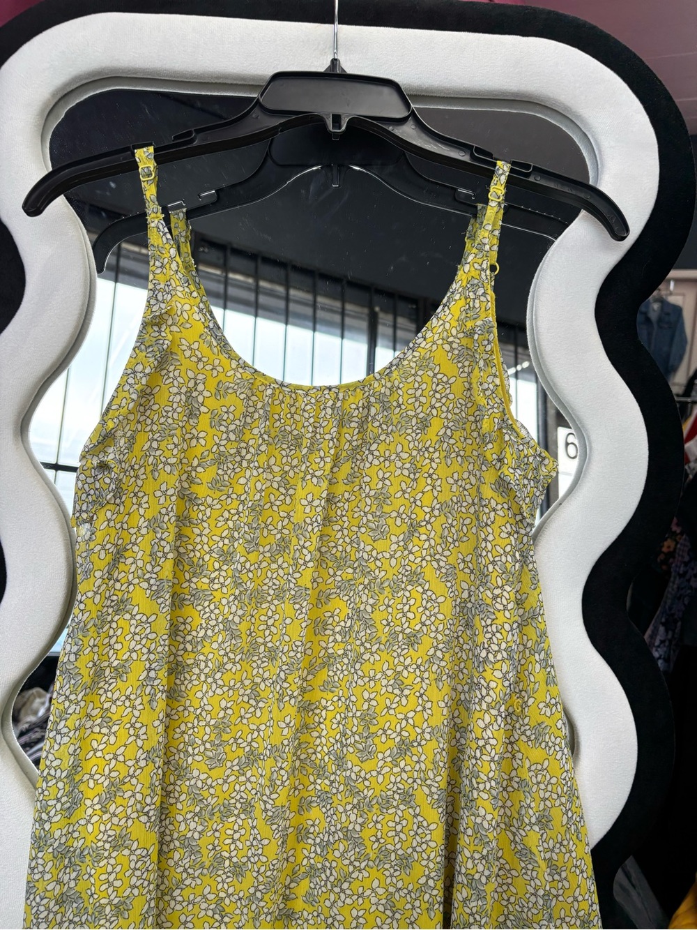 Who What Wear Yellow Floral Sleeveless Dress - Picture 4 of 5